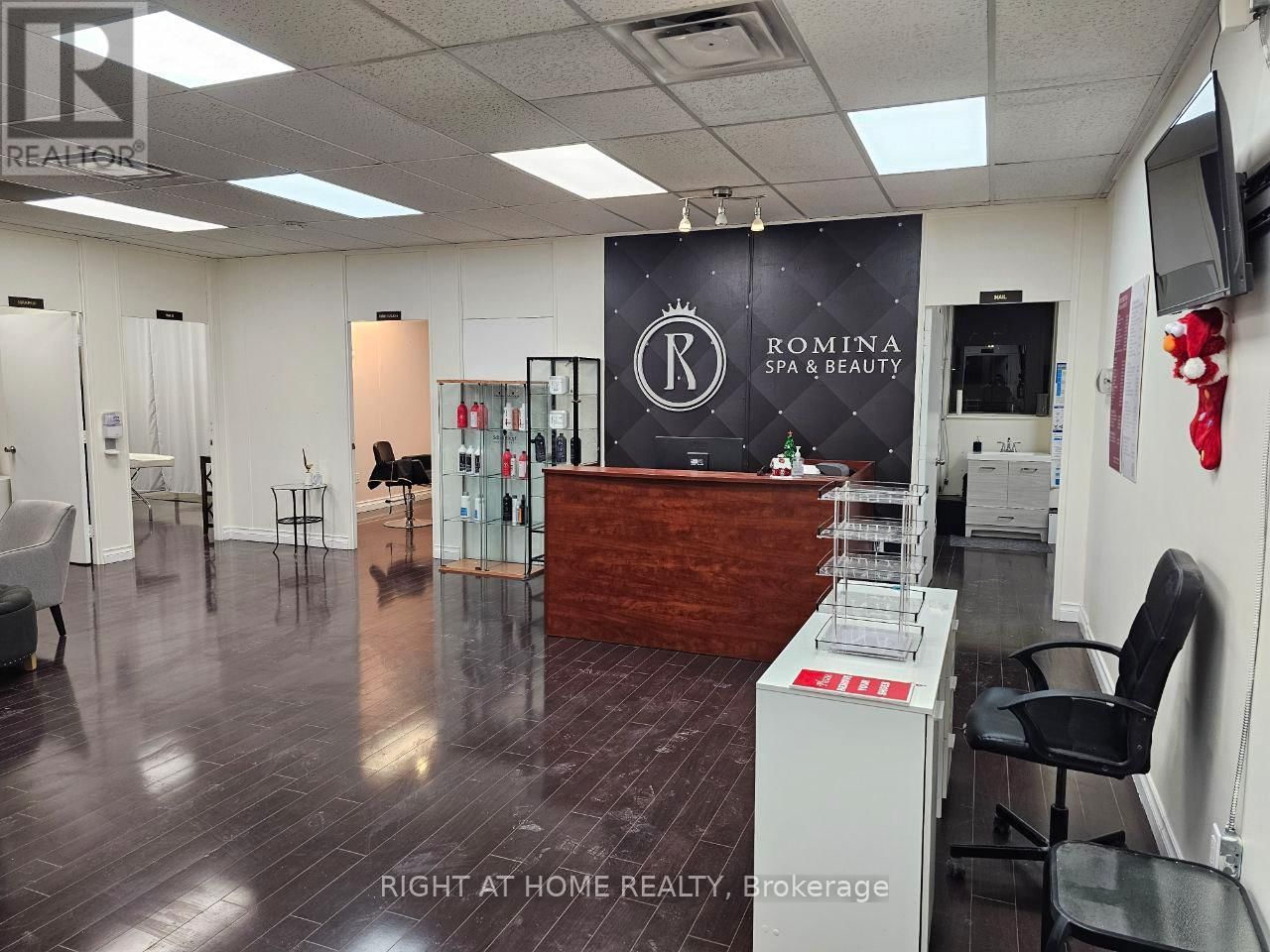 201 - 10670 YONGE STREET Image 2