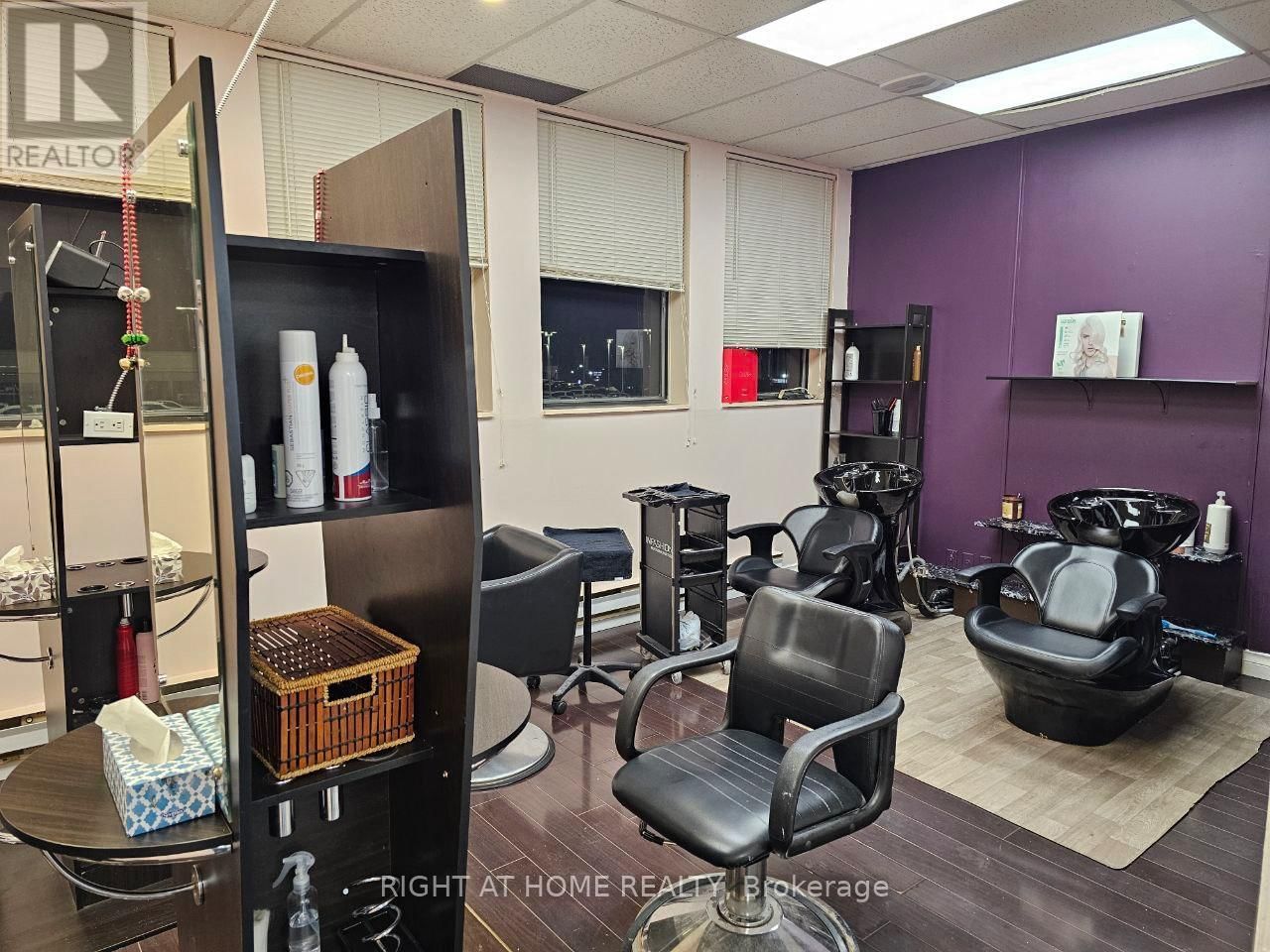 201 - 10670 YONGE STREET Image 5