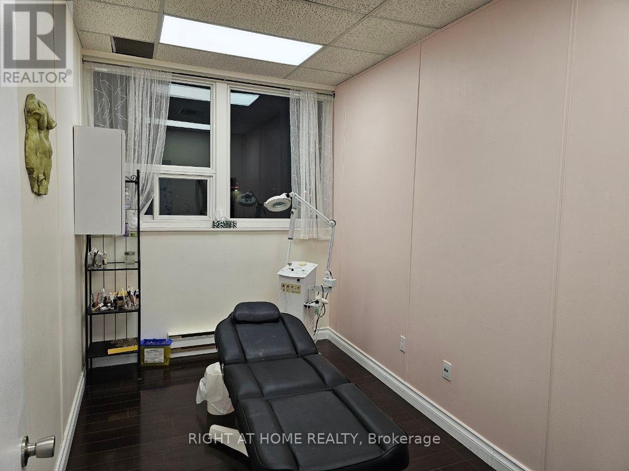 201 - 10670 YONGE STREET Image 7