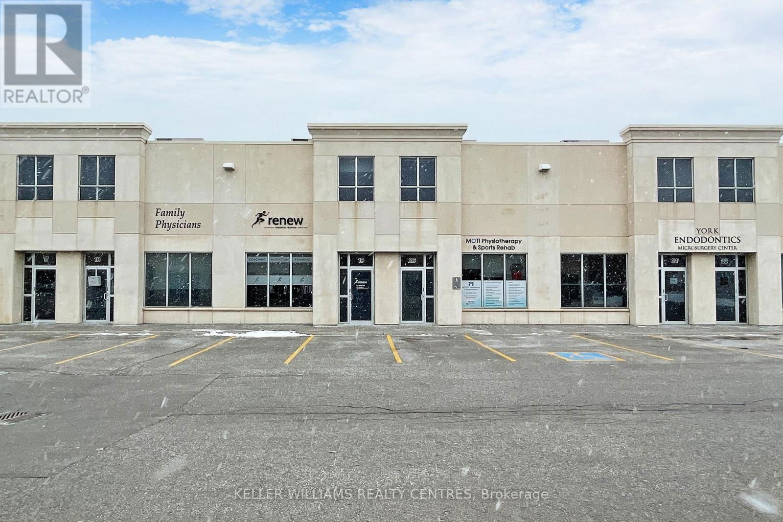 20 - 16945 LESLIE STREET Image 1