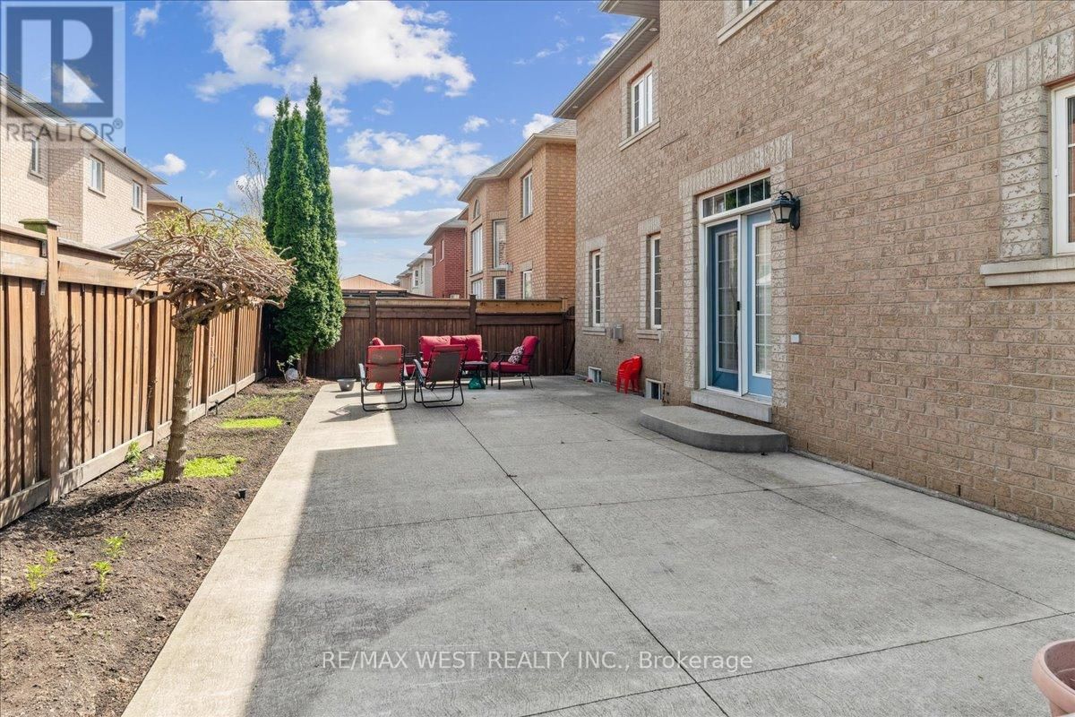 126 JOSEPHINE ROAD WEST Image 17