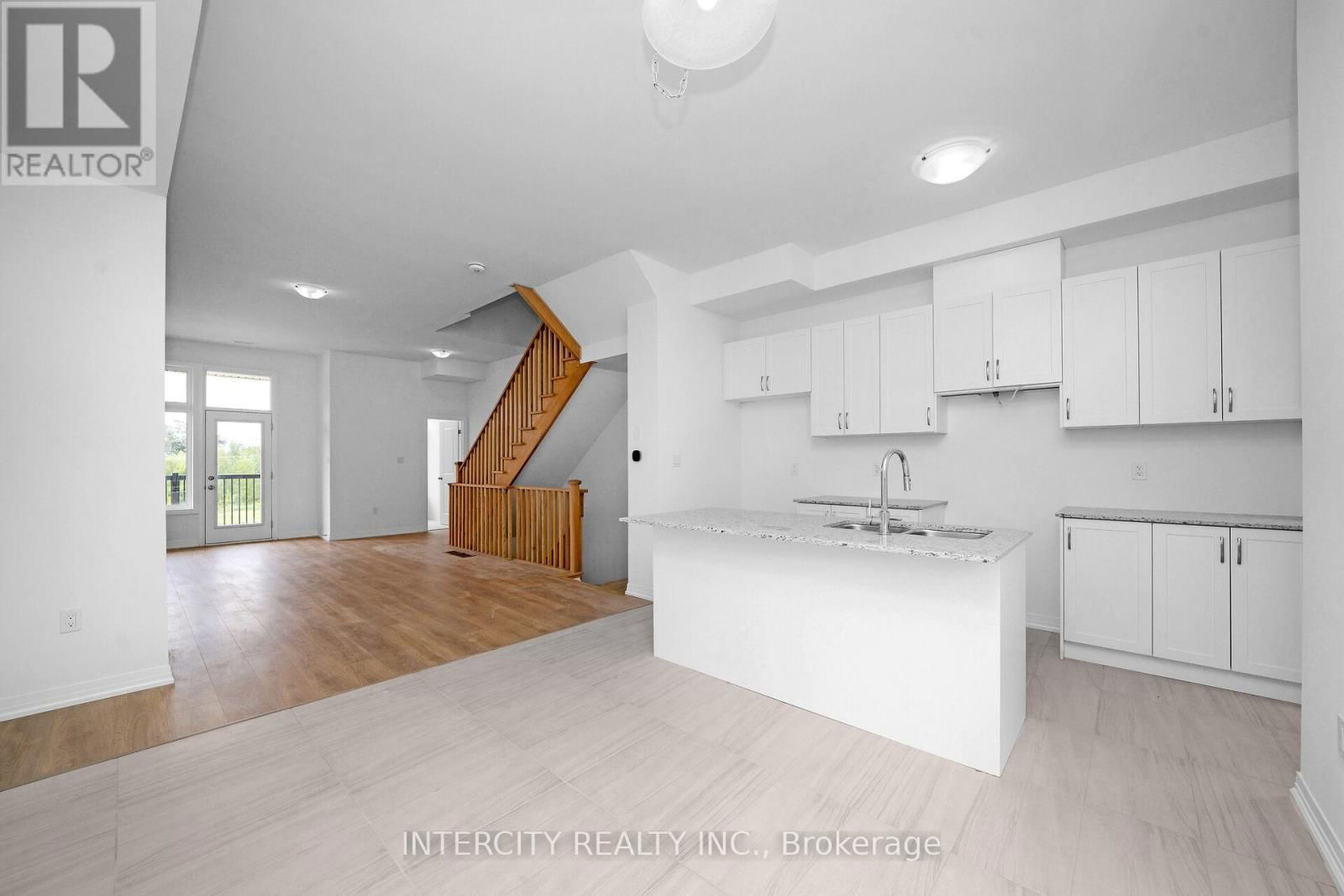 139 MARKLAND STREET Image 17