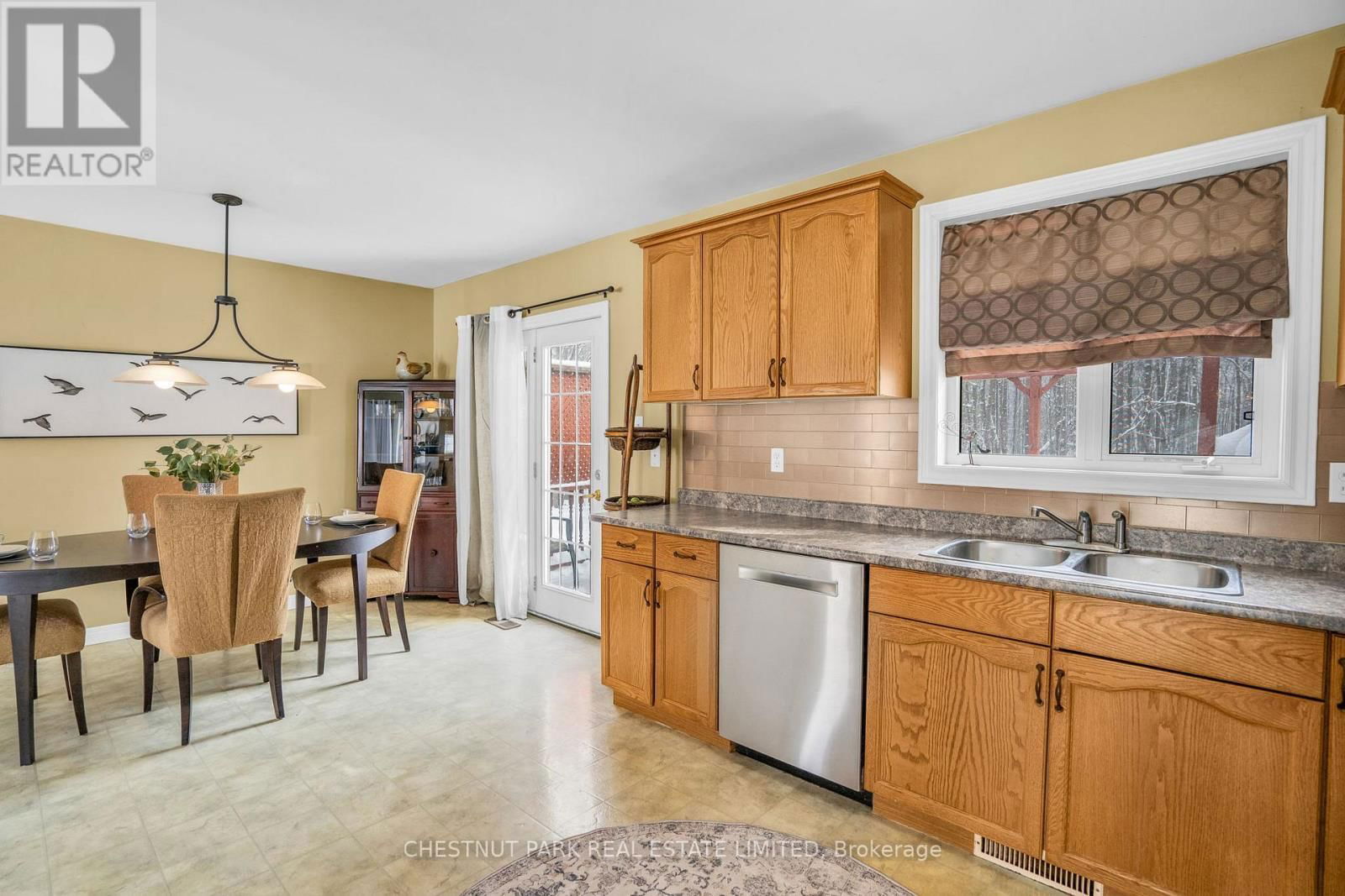 35 PINE PARK BOULEVARD Image 12