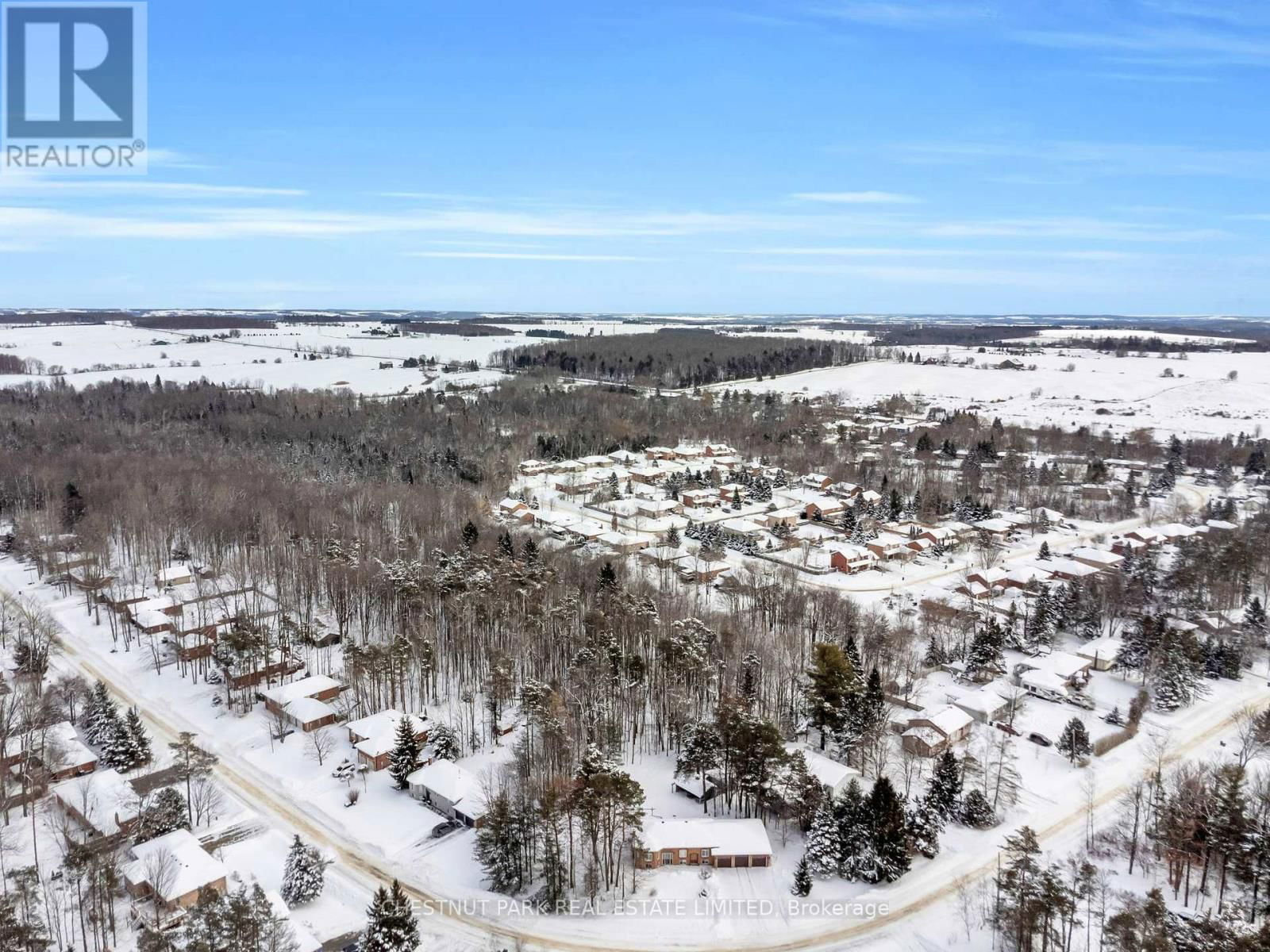35 PINE PARK BOULEVARD Image 40