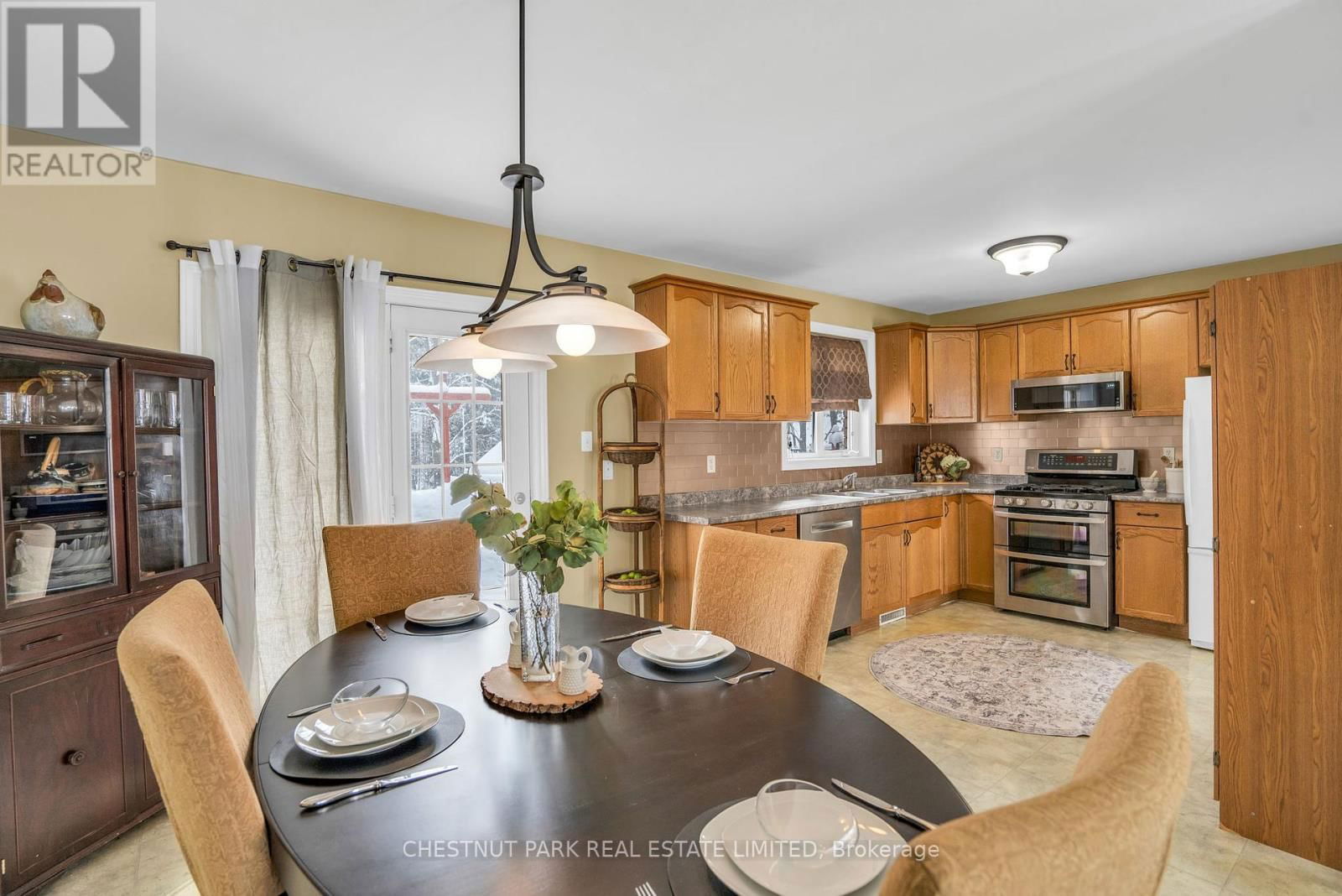 35 PINE PARK BOULEVARD Image 8