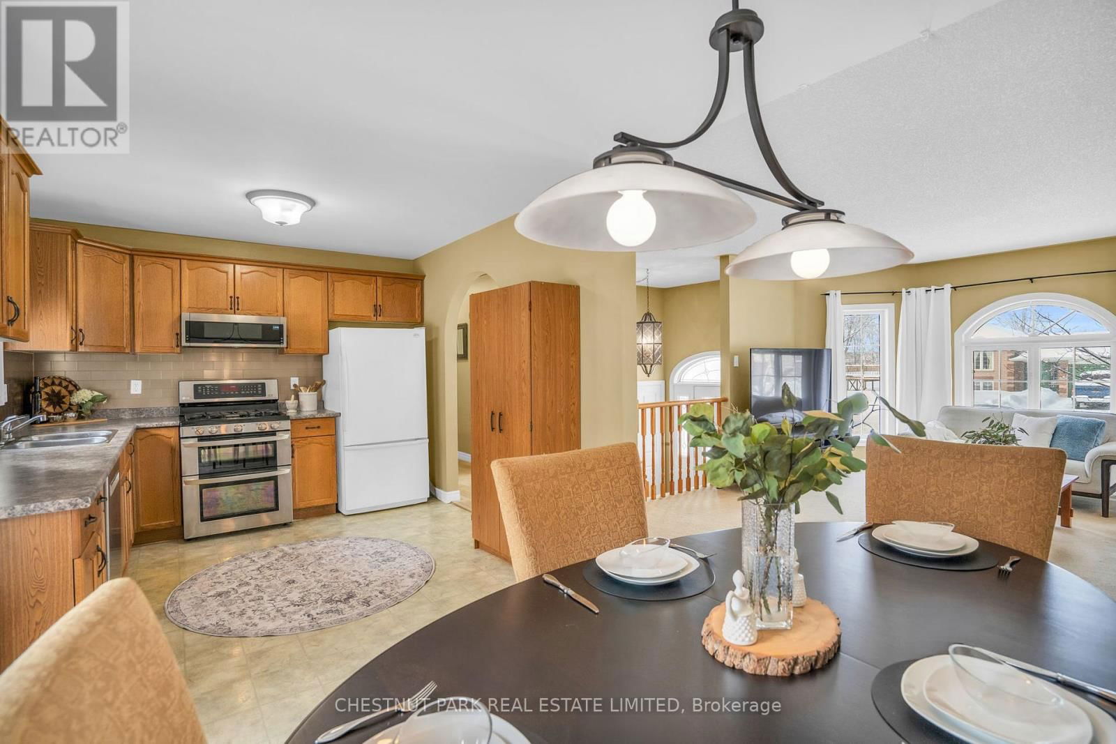 35 PINE PARK BOULEVARD Image 9