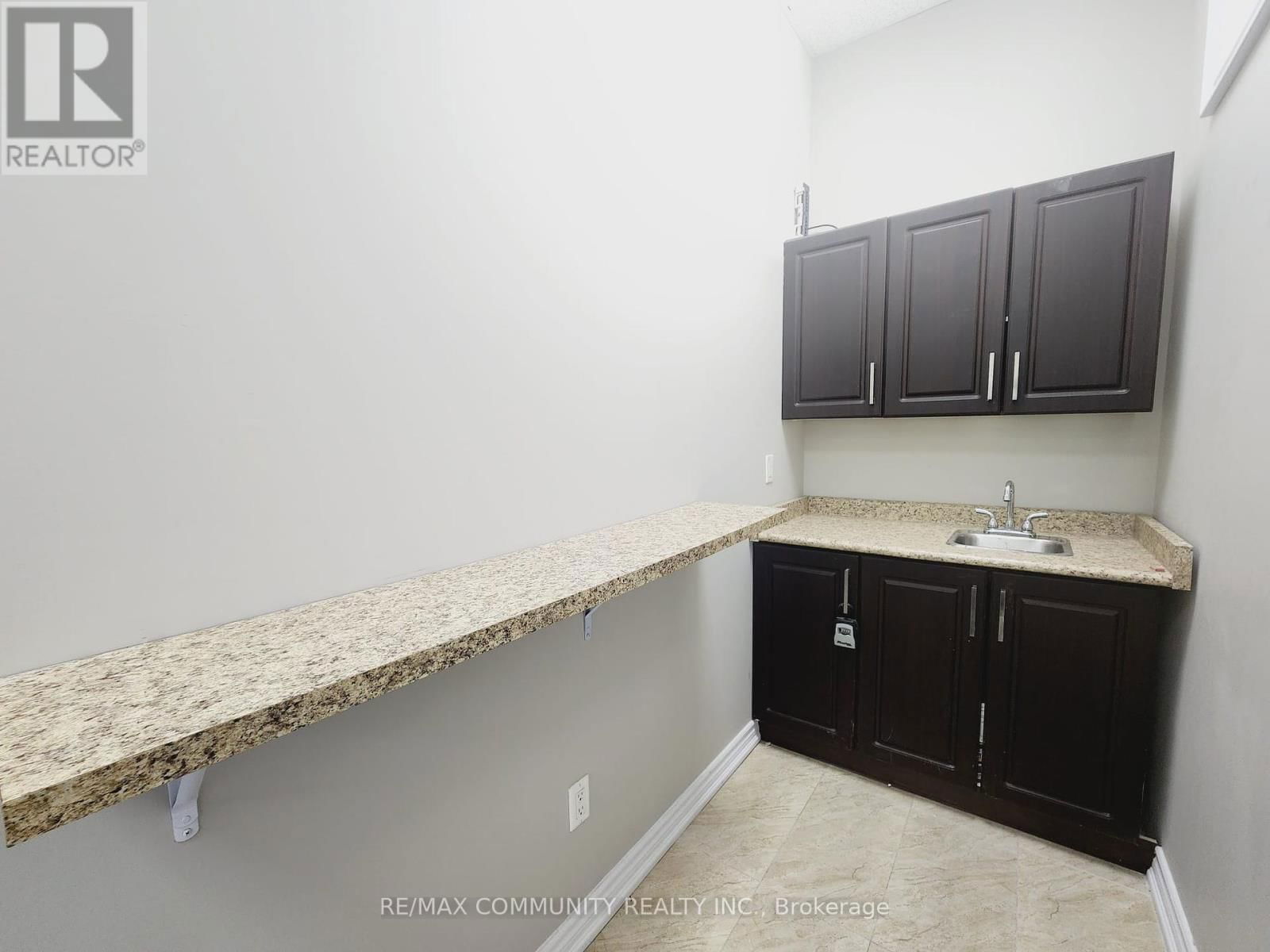 7 EASTVALE DRIVE Image 18