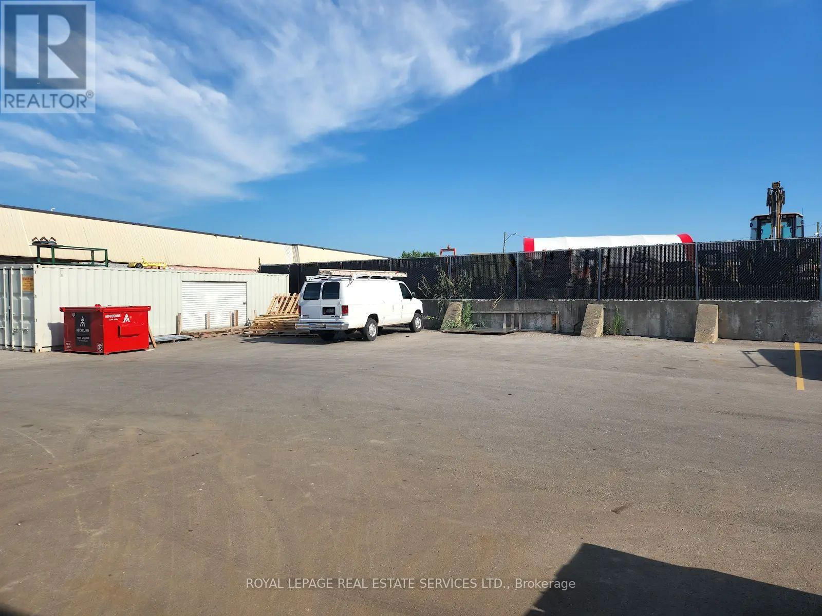 Unit 5-6 - 566 RIVERMEDE ROAD Image 8
