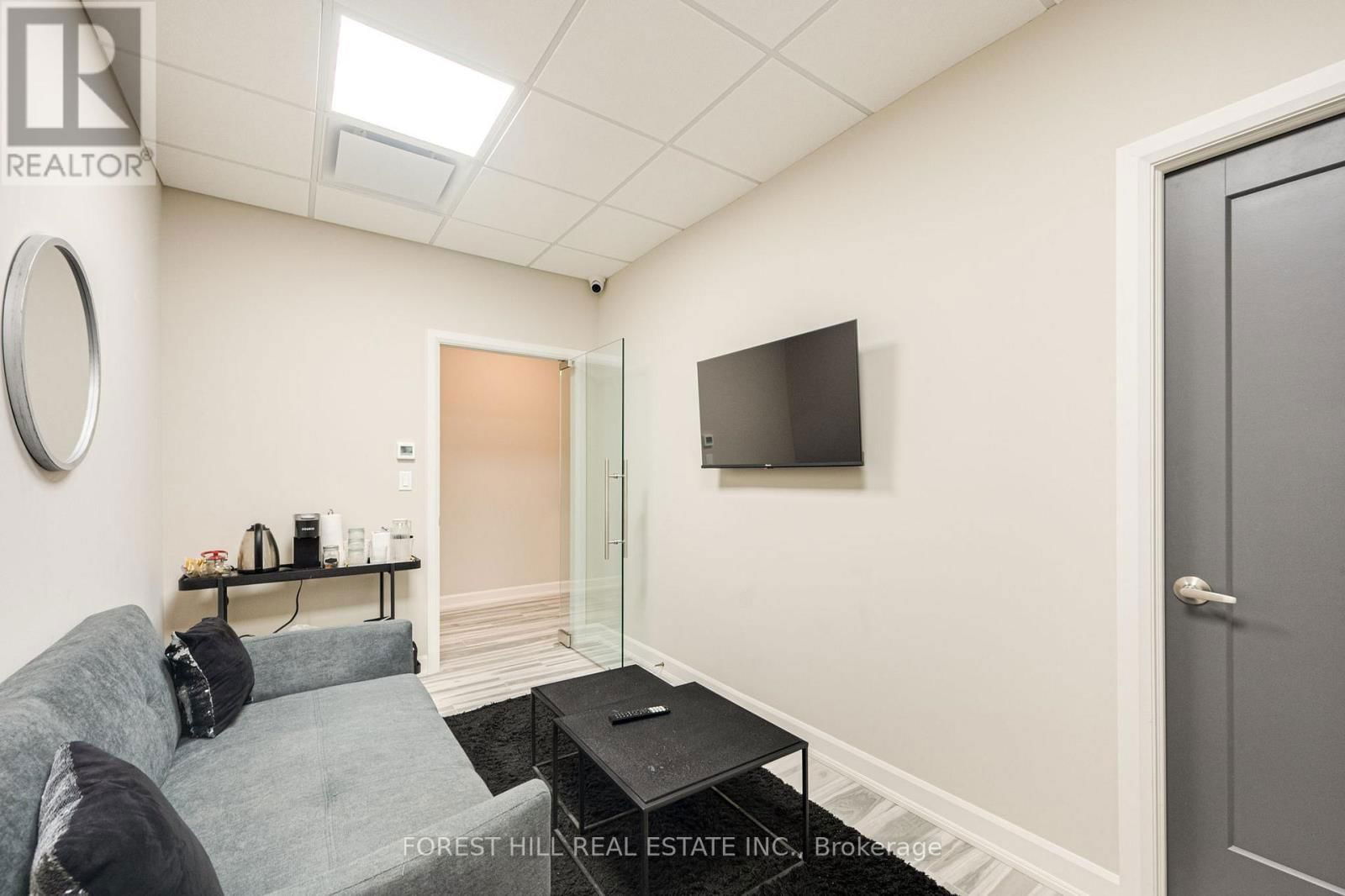 307 & 308 - 200 CACHET WOODS COURT Image 35