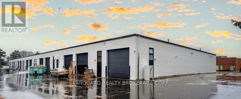 8-9 - 132 JARDIN DRIVE Image 4