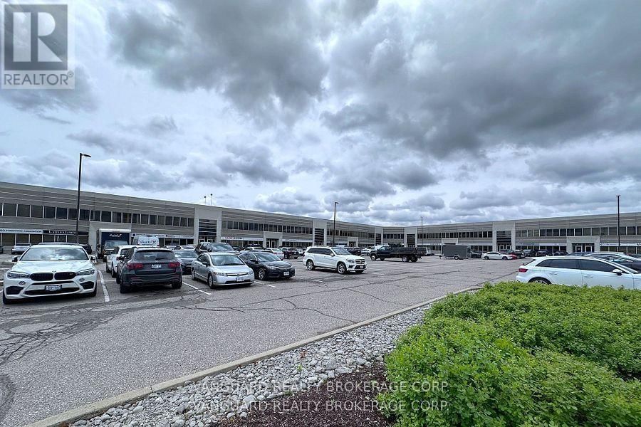 18-20 - 111 ZENWAY BOULEVARD Image 21