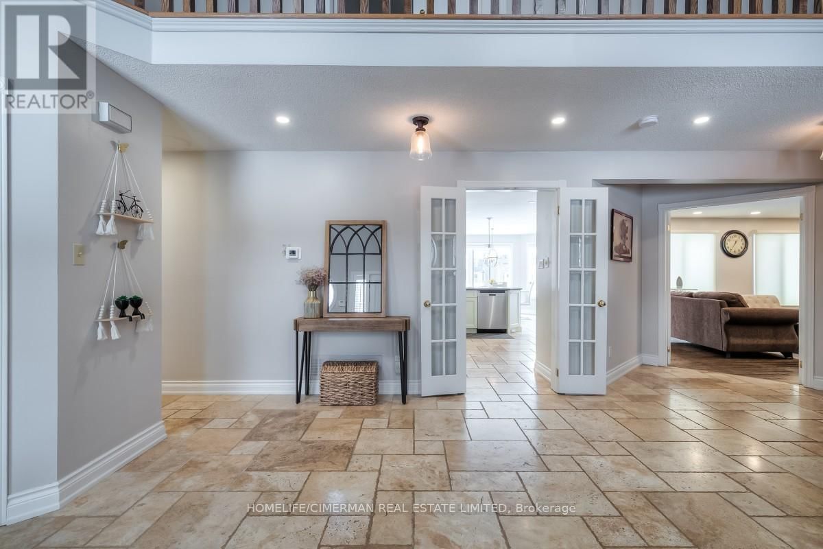 57 TREEGROVE CIRCLE Image 10
