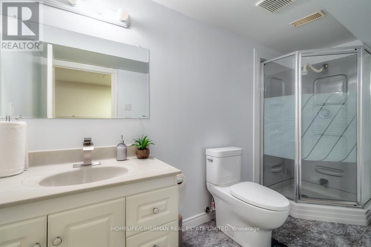 57 TREEGROVE CIRCLE Image 38