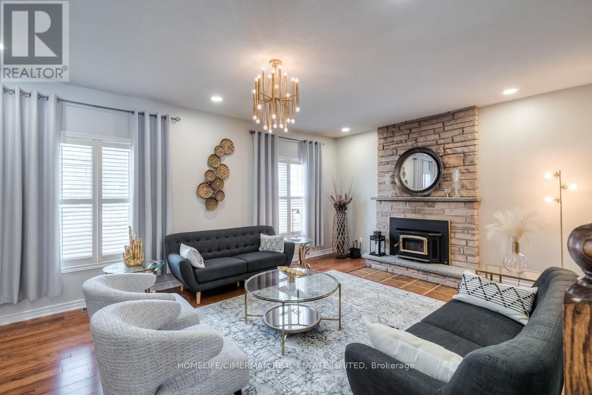 57 TREEGROVE CIRCLE Image 8