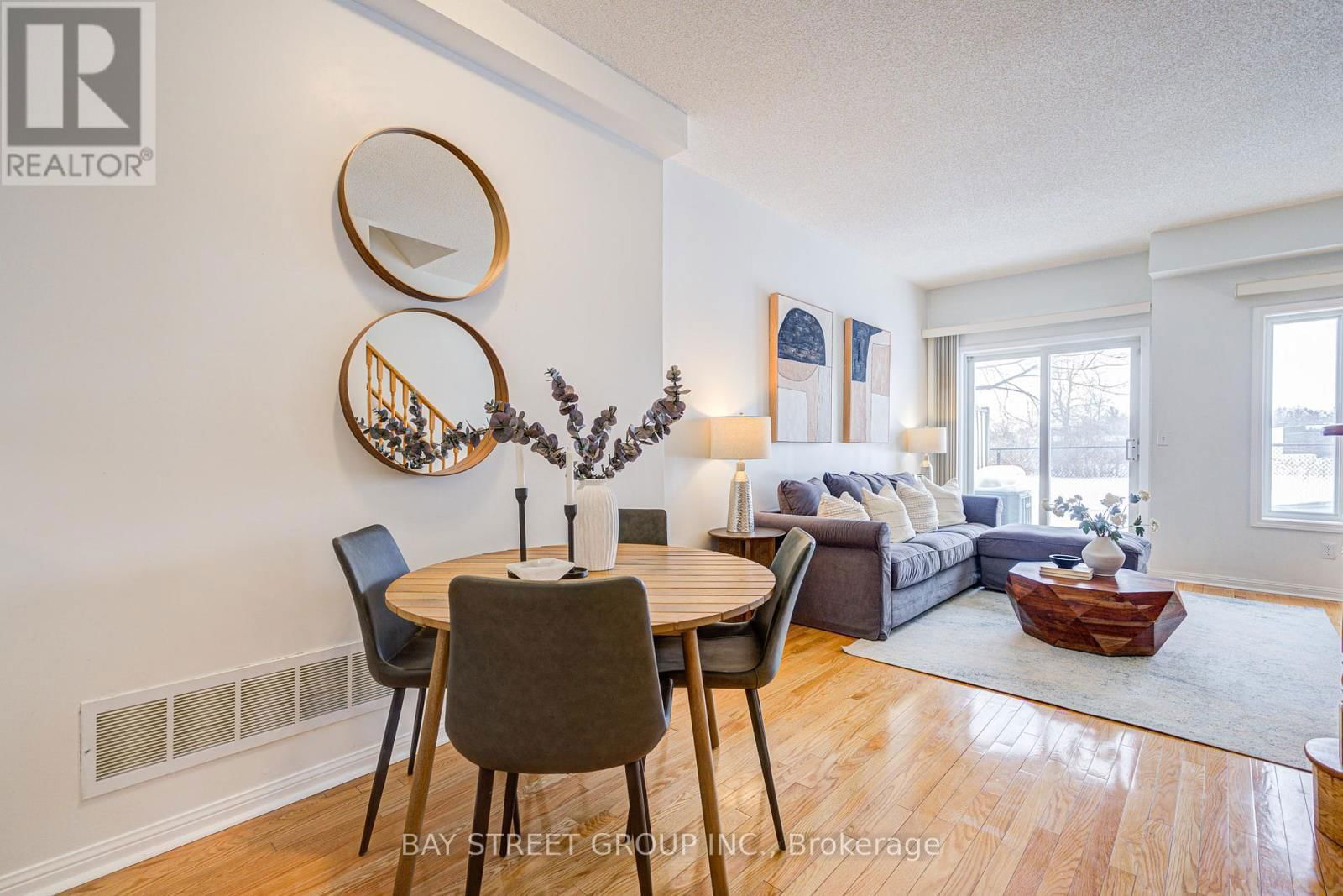 6 - 10 ST MORITZ WAY Image 10