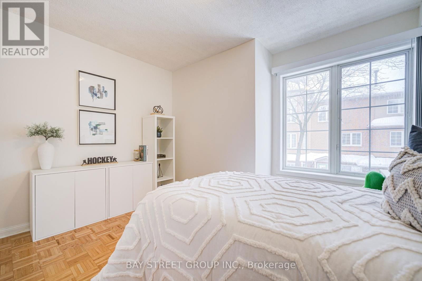 6 - 10 ST MORITZ WAY Image 27