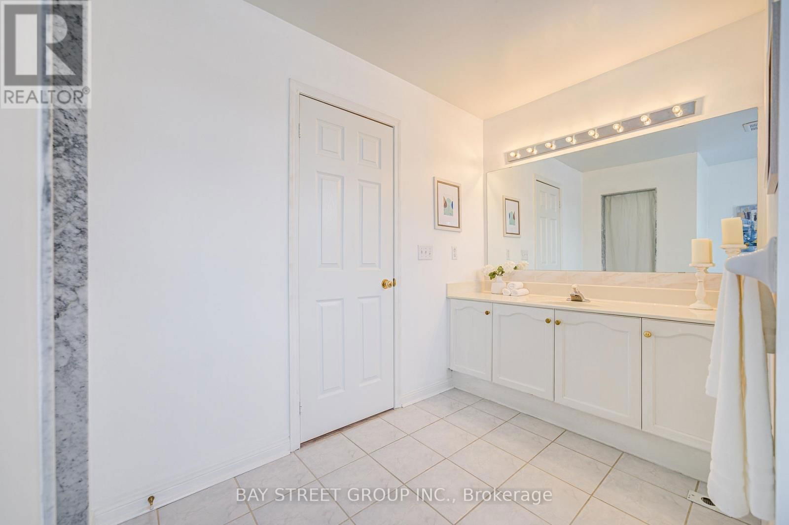6 - 10 ST MORITZ WAY Image 42