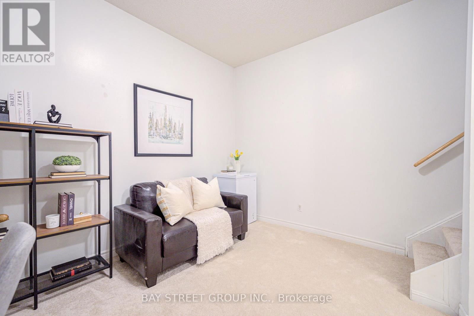6 - 10 ST MORITZ WAY Image 45