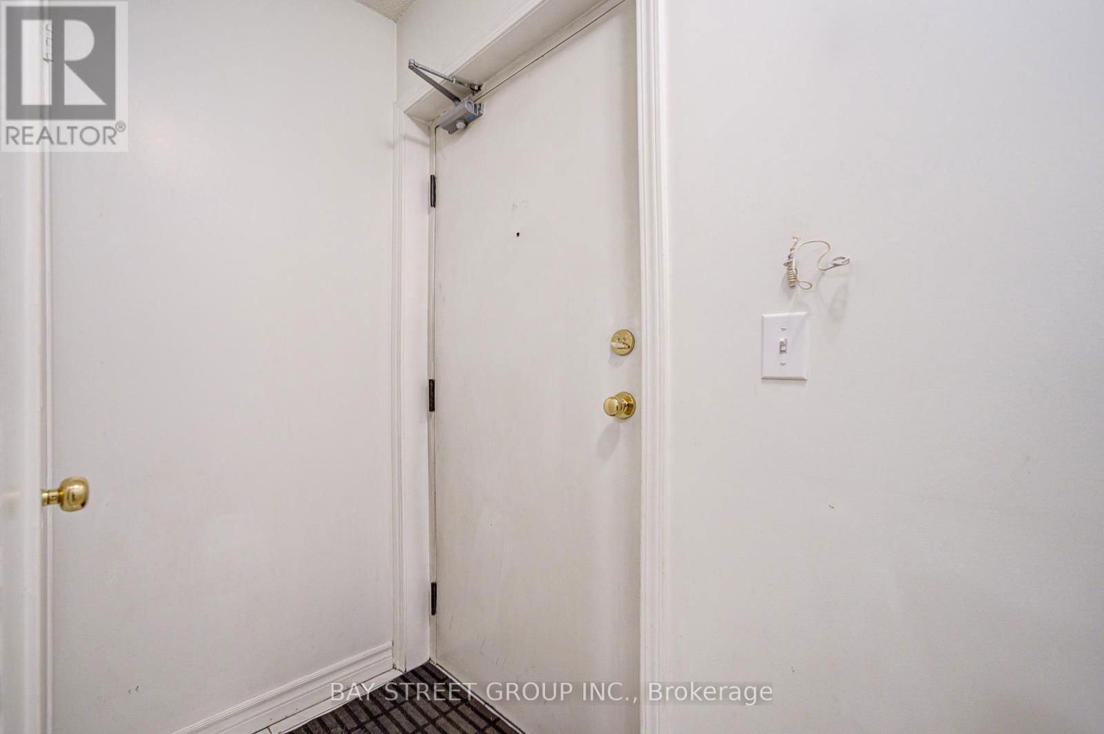 6 - 10 ST MORITZ WAY Image 49