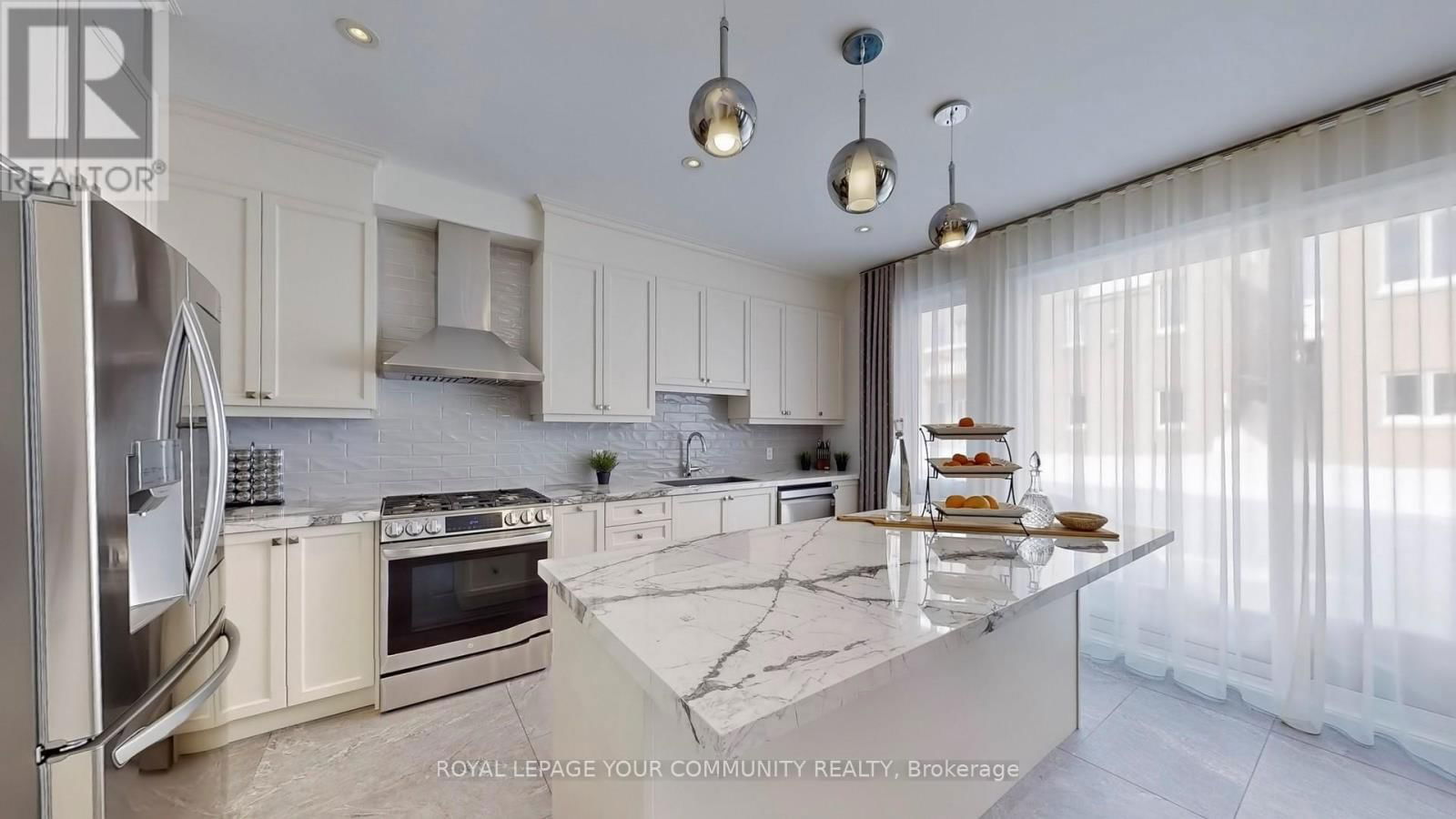 128 BEN SINCLAIR AVENUE Image 20