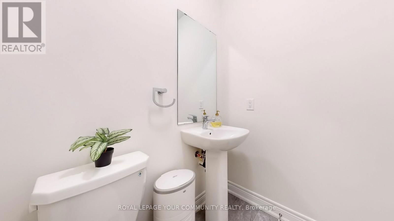 128 BEN SINCLAIR AVENUE Image 21