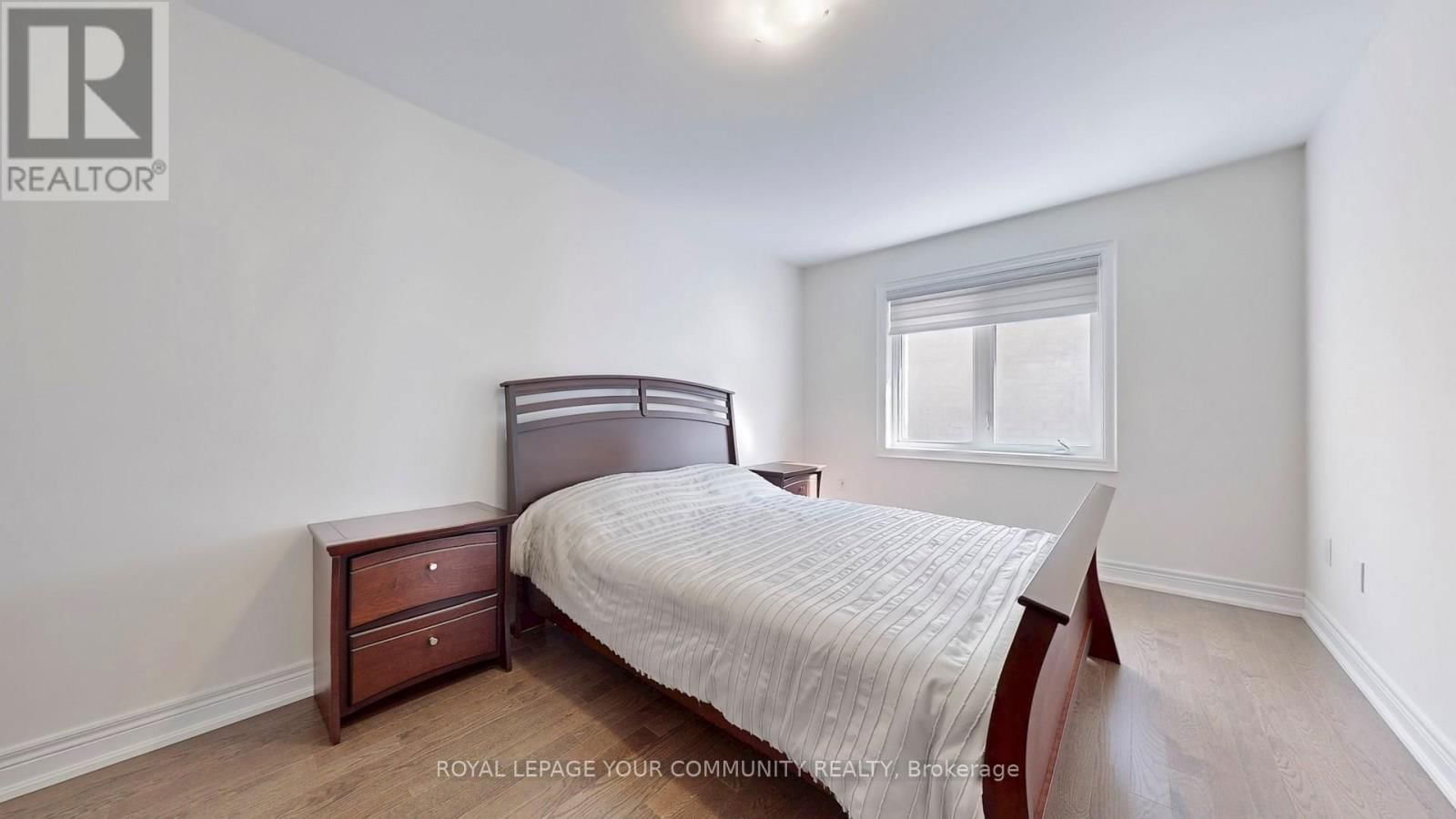 128 BEN SINCLAIR AVENUE Image 32