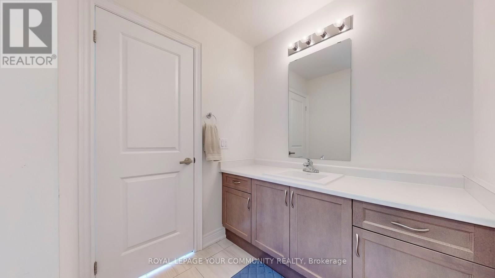 128 BEN SINCLAIR AVENUE Image 34