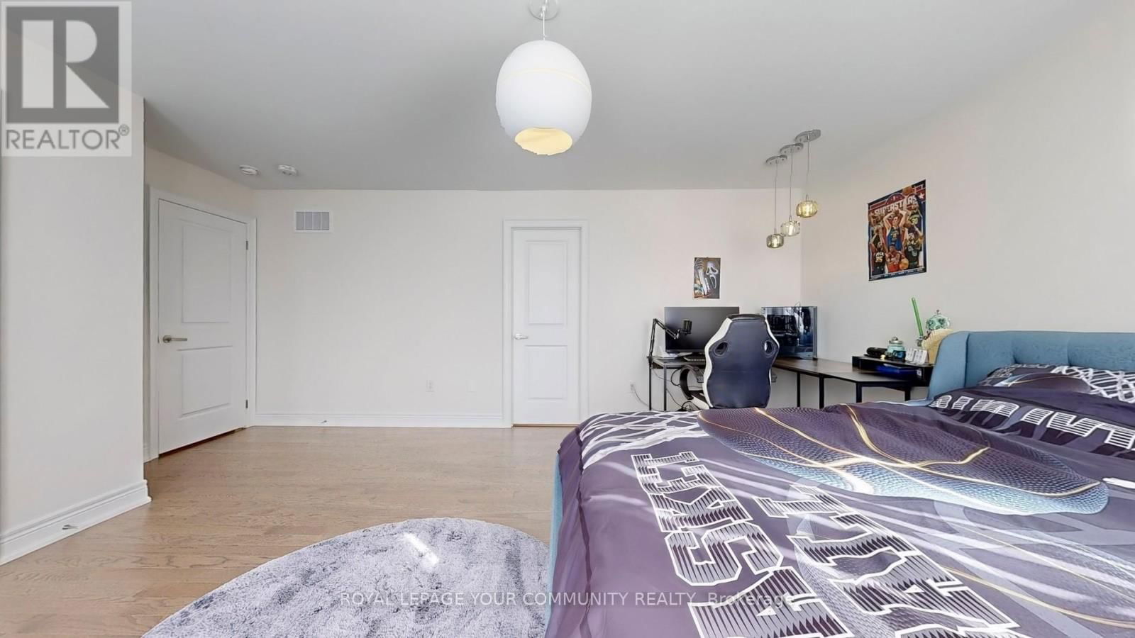 128 BEN SINCLAIR AVENUE Image 37