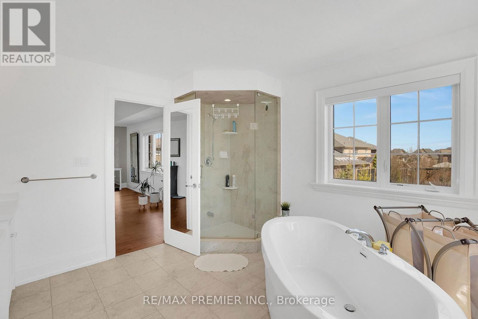116 TORREY PINES ROAD Image 24
