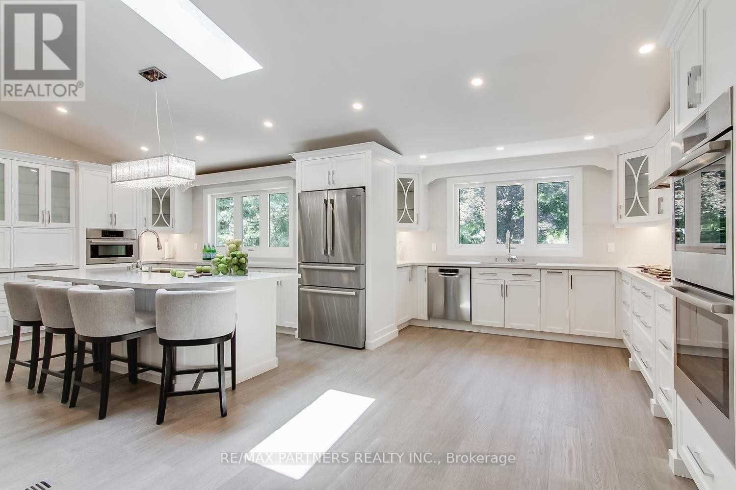 6 FERNWOOD COURT Image 13