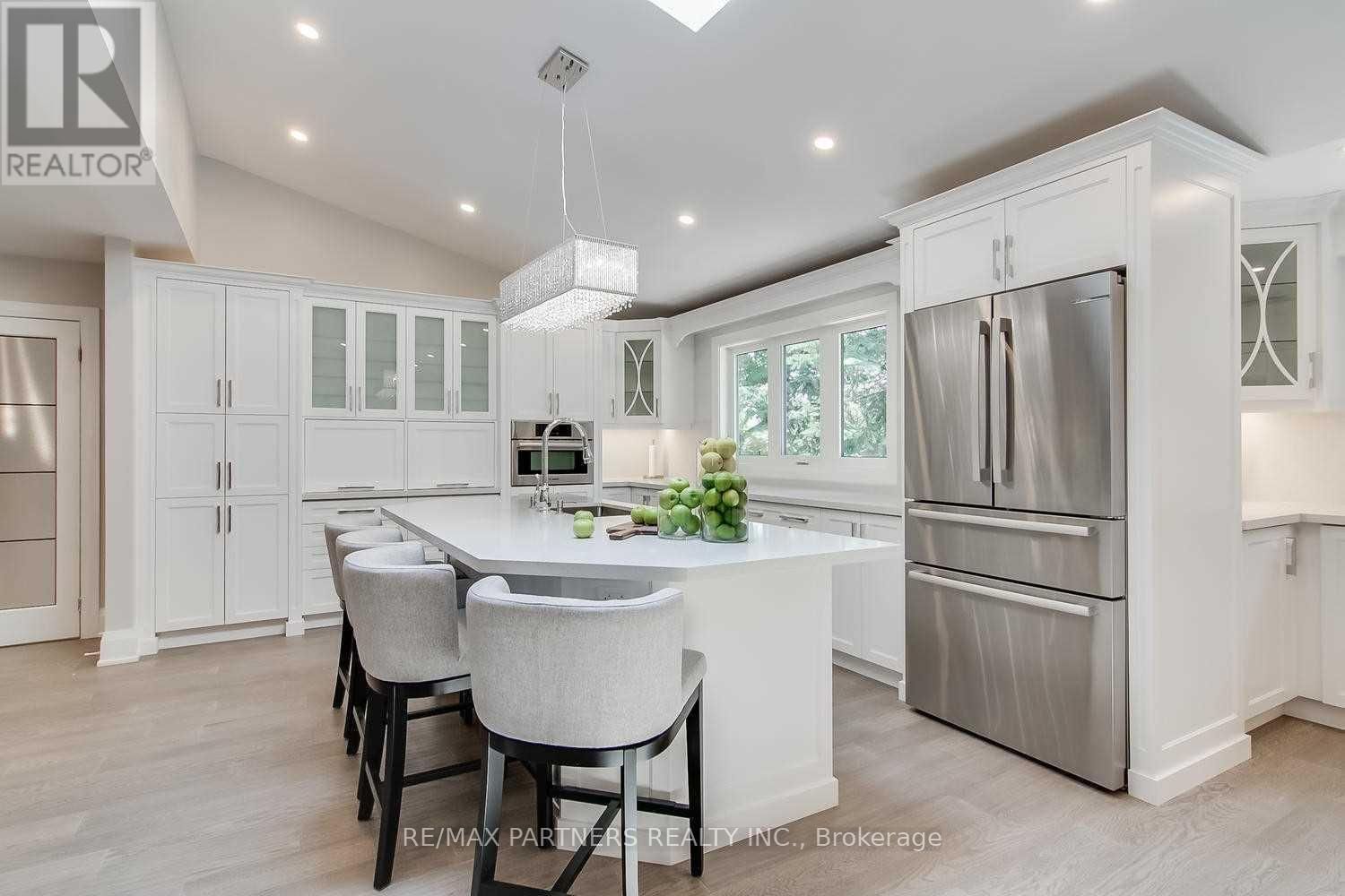 6 FERNWOOD COURT Image 15