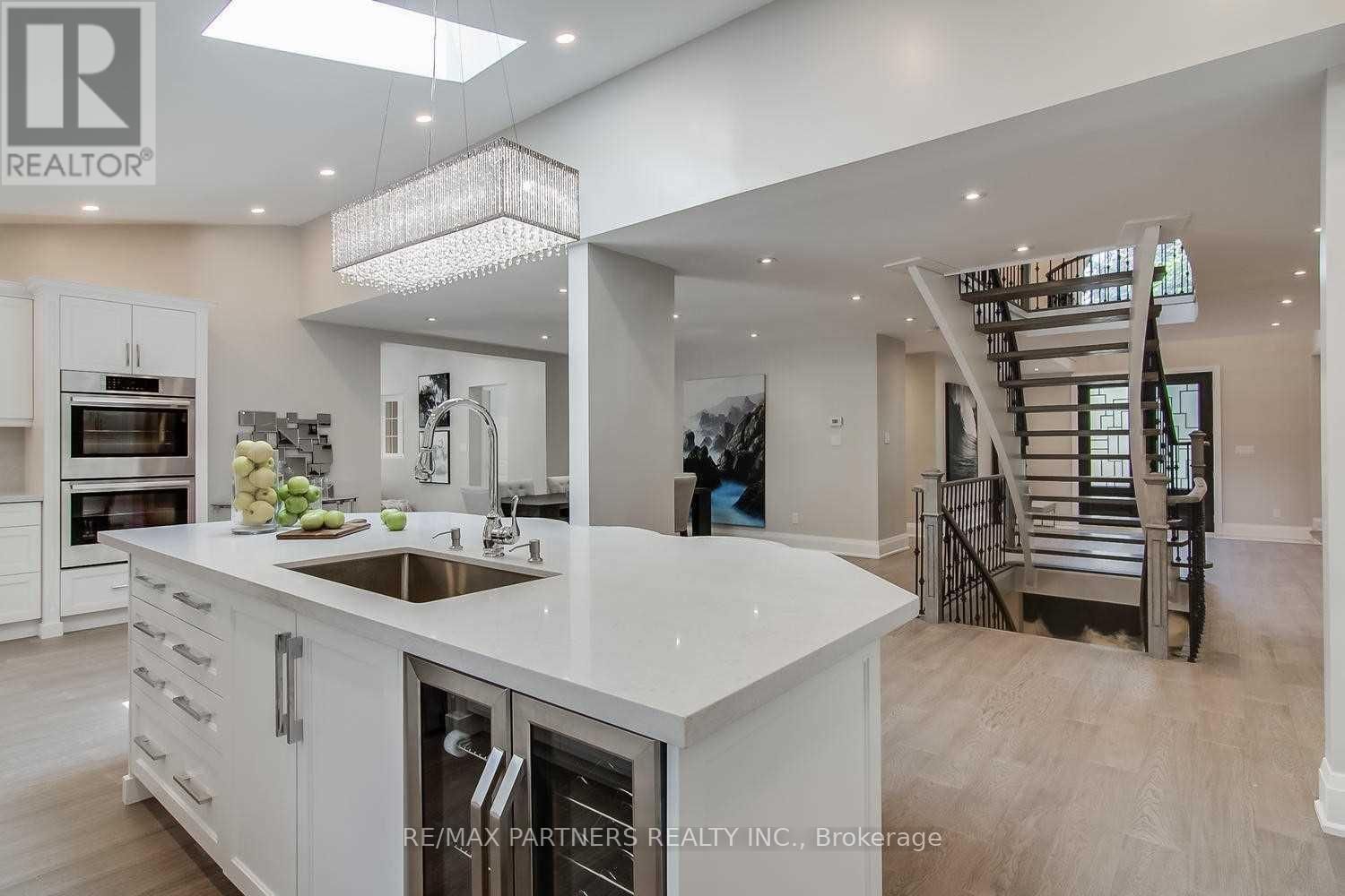 6 FERNWOOD COURT Image 17