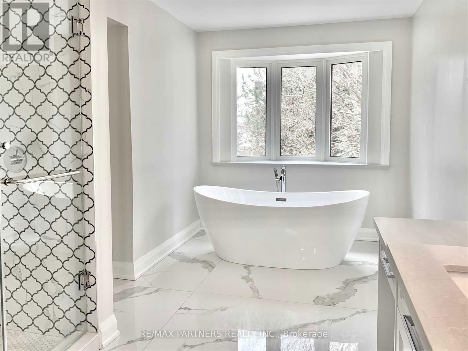 6 FERNWOOD COURT Image 31
