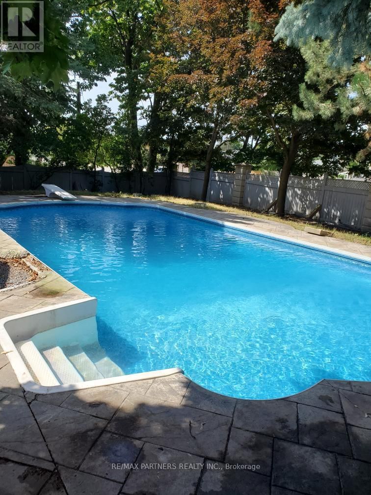 6 FERNWOOD COURT Image 39