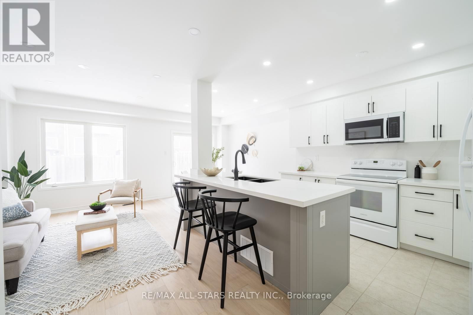 234 SANDALE ROAD Image 11