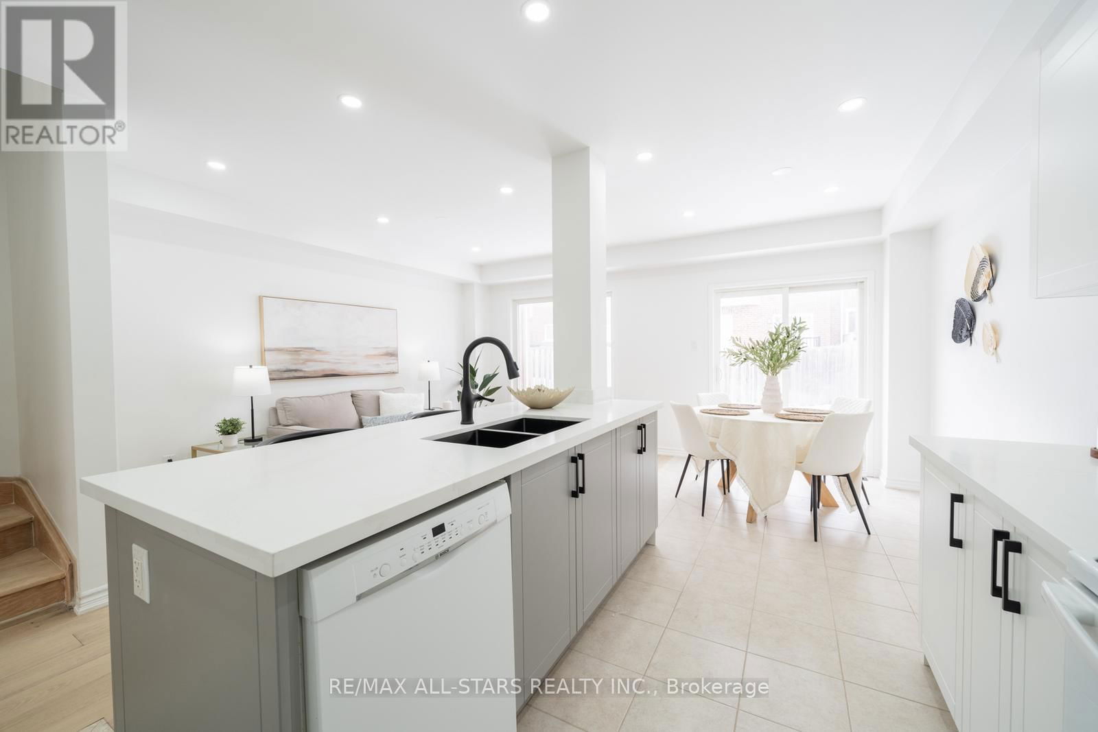 234 SANDALE ROAD Image 12