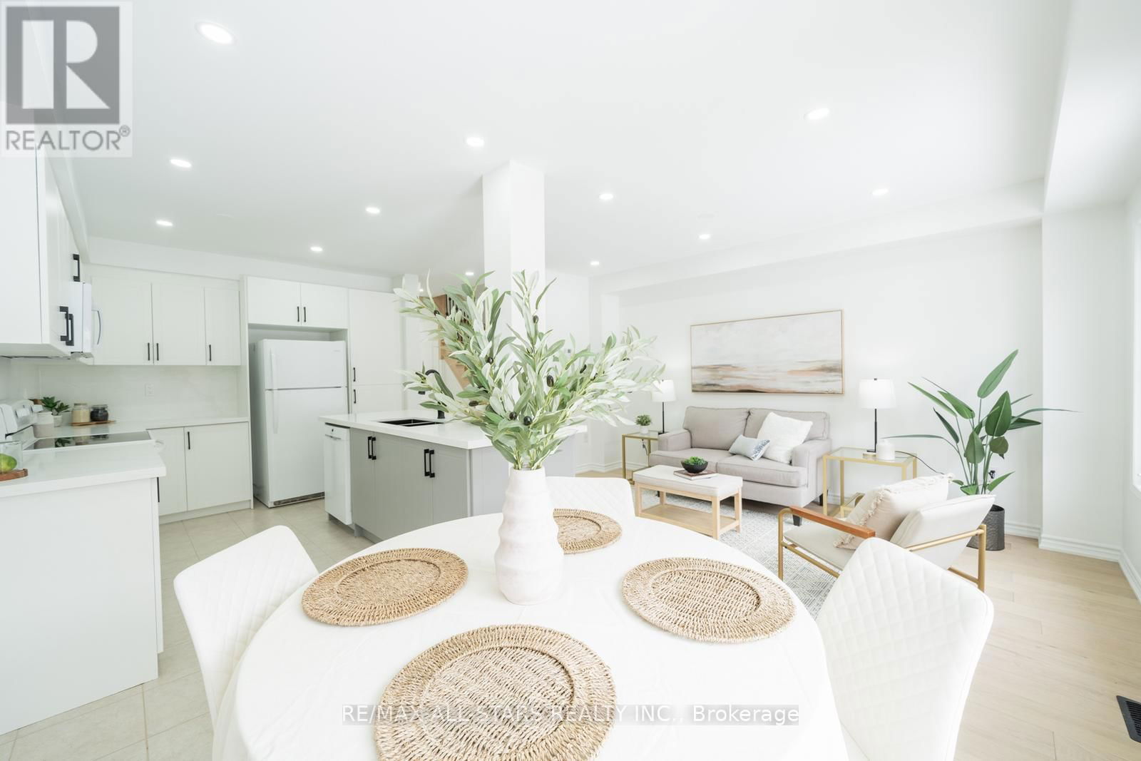 234 SANDALE ROAD Image 18