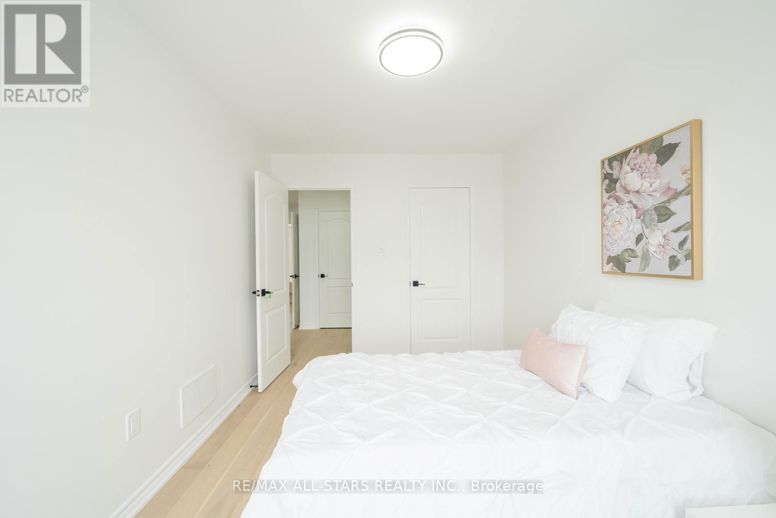 234 SANDALE ROAD Image 24