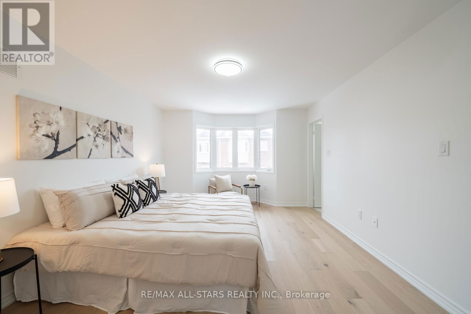234 SANDALE ROAD Image 33