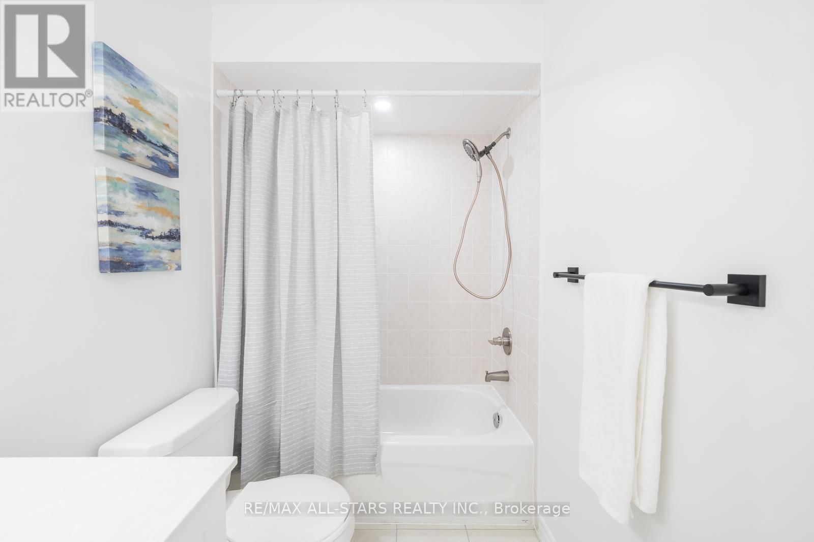 234 SANDALE ROAD Image 35