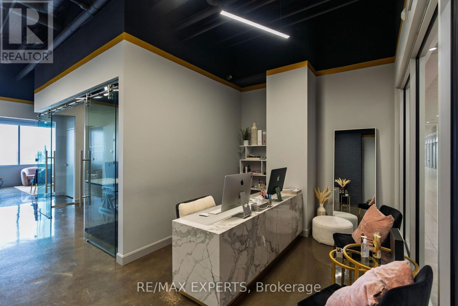 207 - 7777 WESTON ROAD Image 18