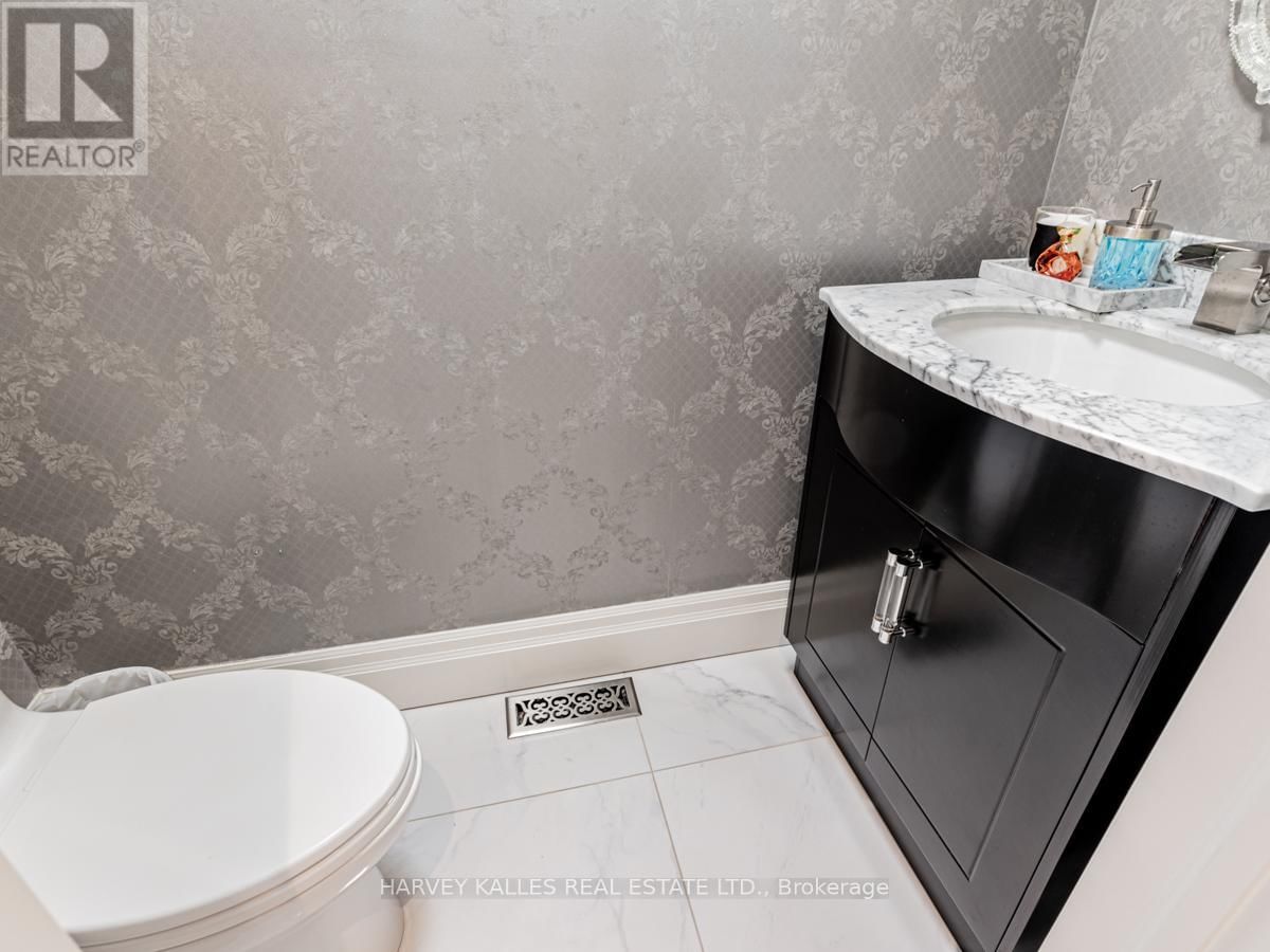 24 EDMUND SEAGER DRIVE Image 18