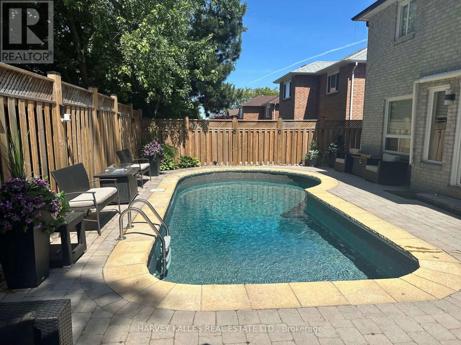 24 EDMUND SEAGER DRIVE Image 37