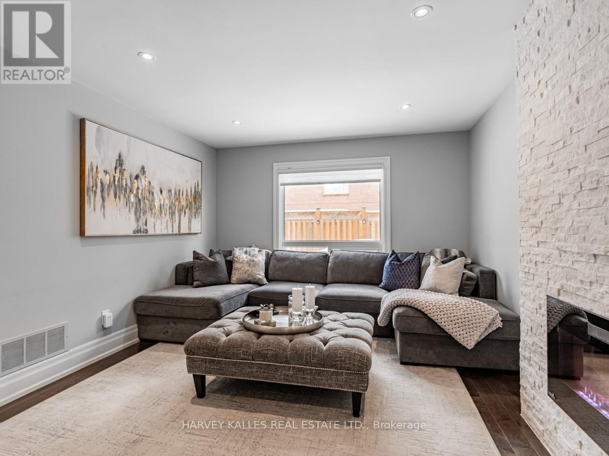 24 EDMUND SEAGER DRIVE Image 9