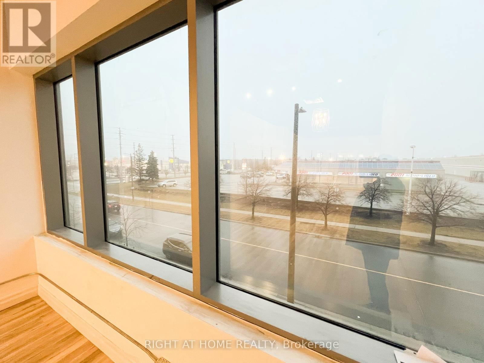 29 - 7777 WESTON ROAD Image 4