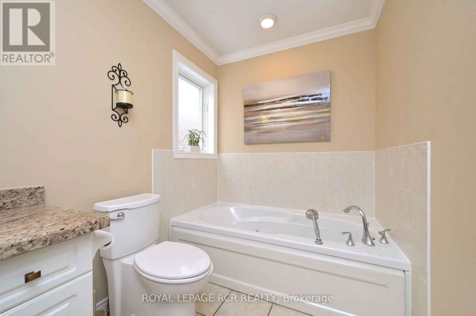 46 SUNSET BOULEVARD Image 17