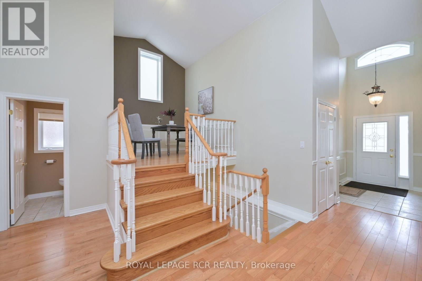 46 SUNSET BOULEVARD Image 19