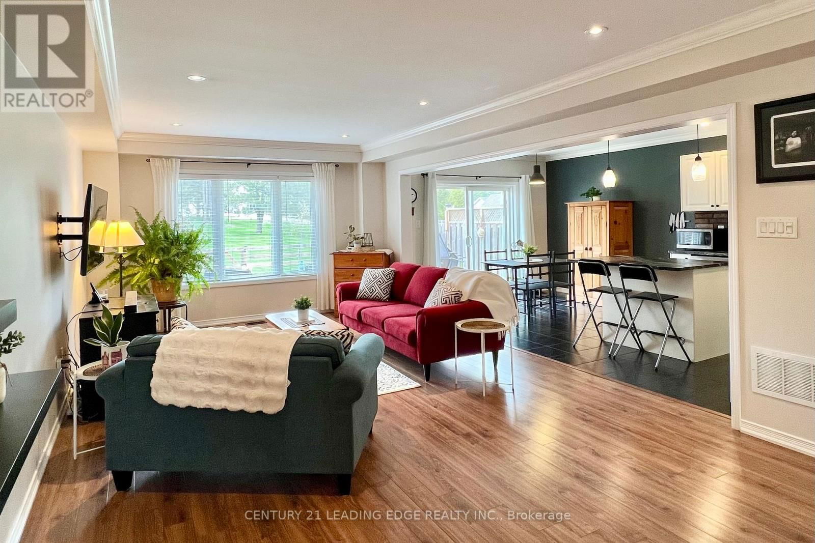 14 RENNIE STREET Image 11