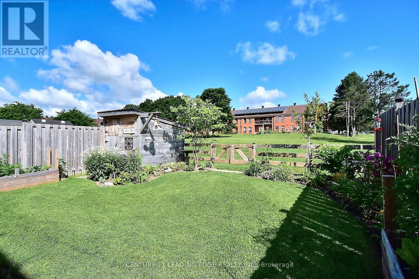 14 RENNIE STREET Image 37
