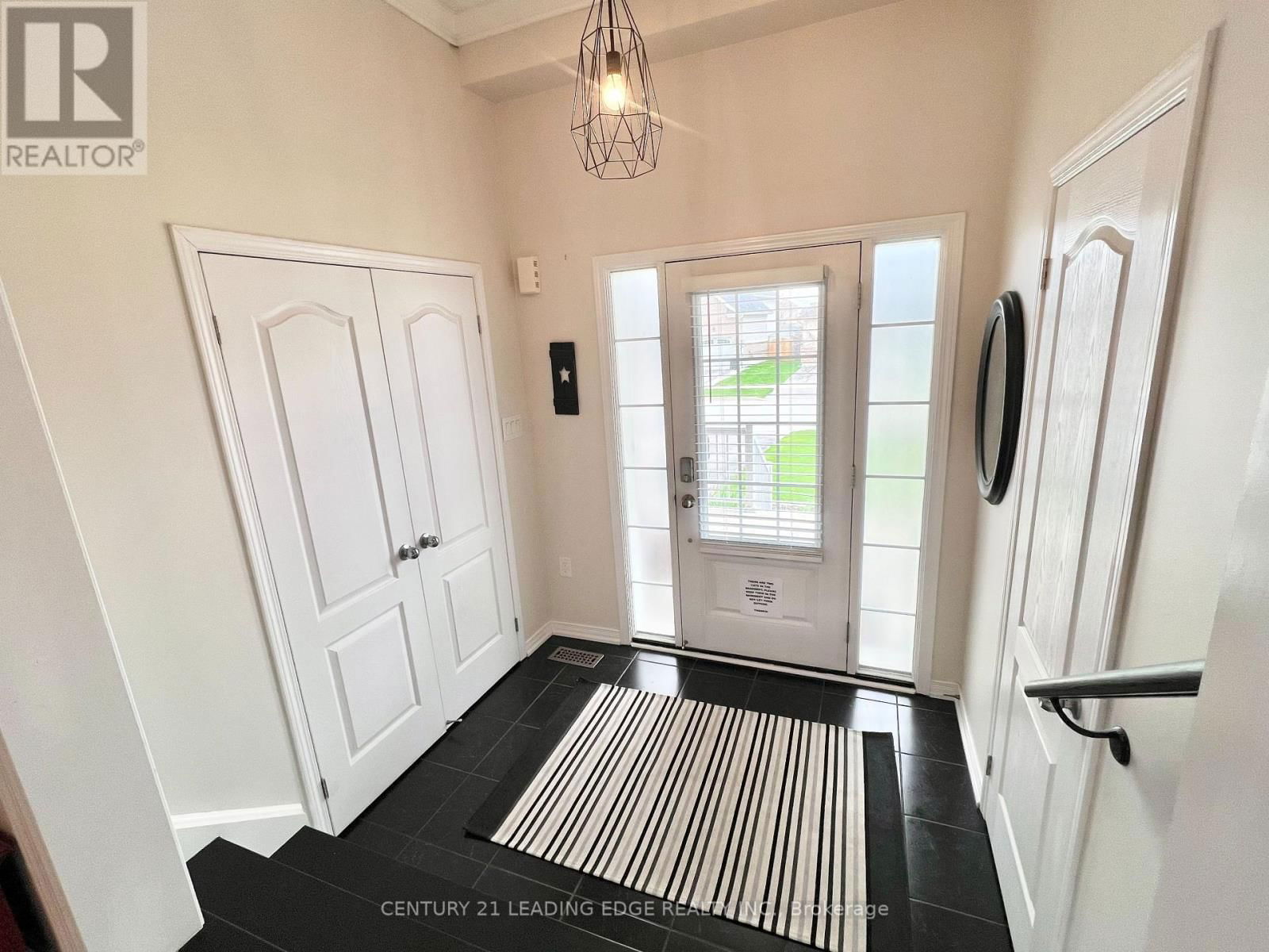 14 RENNIE STREET Image 5